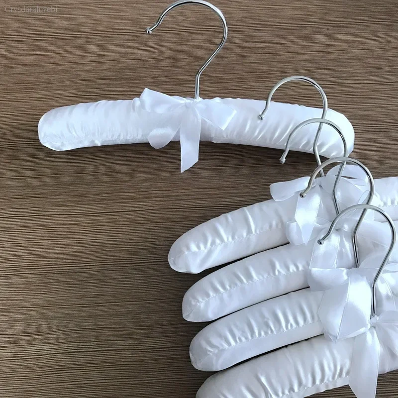 شماعات ملابس أطفال ملونة، خطاف - مراجعة Baby Clothing Hangers وسعره